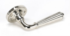 Hinton Lever Door Handle on Round Rose